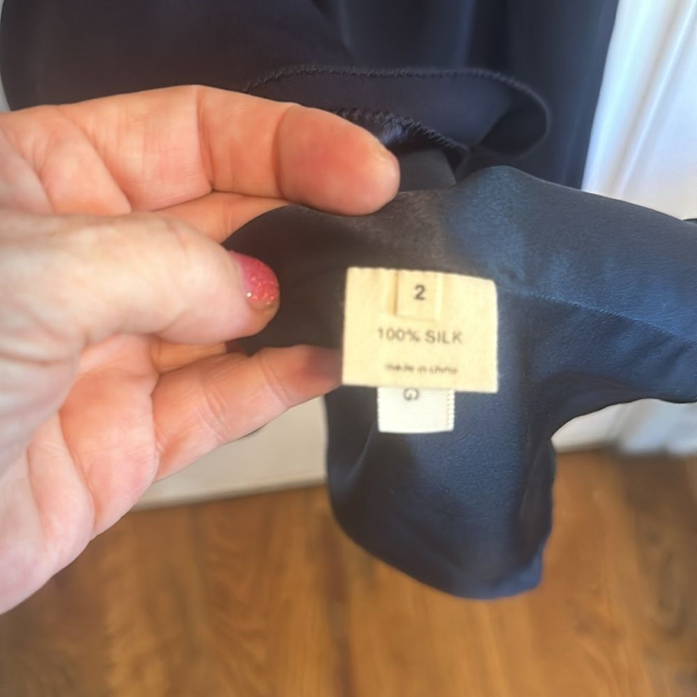 L’agence 100% silk midi scarf draped dress Navy blue Sz 2 Retail $600 luxury - Picture 8 of 8